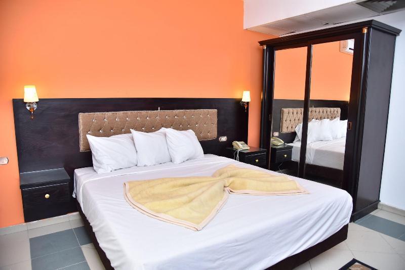 Royal Pyramids Hotel Kair Zewnętrze zdjęcie