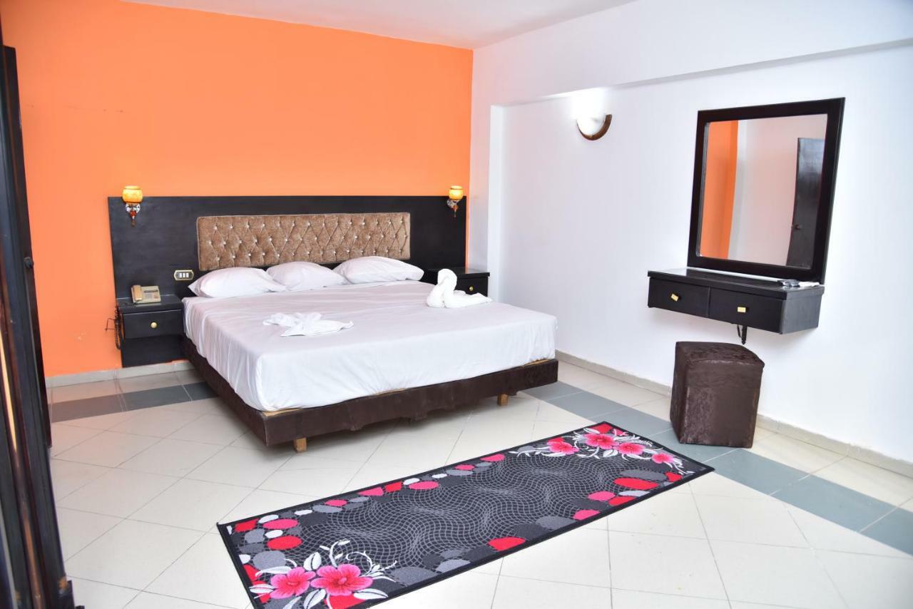 Royal Pyramids Hotel Kair Zewnętrze zdjęcie