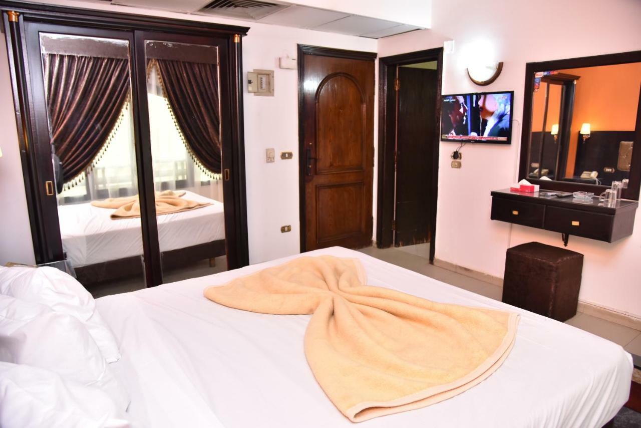 Royal Pyramids Hotel Kair Zewnętrze zdjęcie